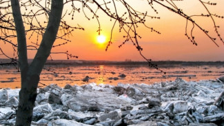 Свежая информация по ледоходу на реках Обь и Иртыш на 7 мая: комментарий МЧС