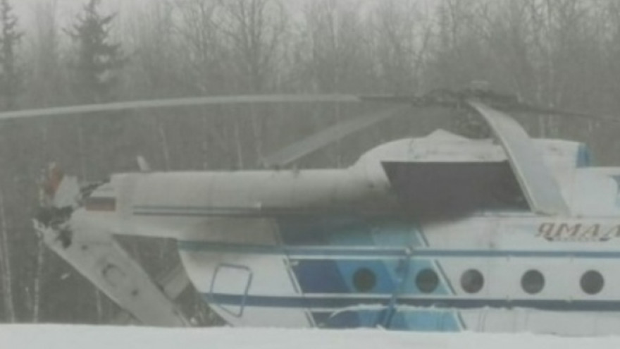 Вертолет МИ-8 совершил жесткую посадку в Надымском районе