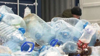 Расфасовка по контейнерам: с начала года в Мужах собрали уже более 2 тонн пластиковых бутылок