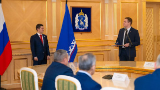 Ямал отмечает 95-летие: губернатор наградил выдающихся земляков