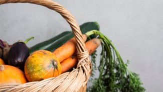 Диетологи назвали 10 продуктов, в которых почти нет калорий