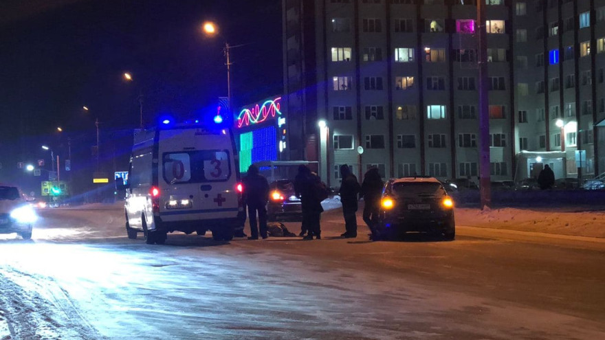 В Ноябрьске на проспекте Мира автомобилист сбил женщину 