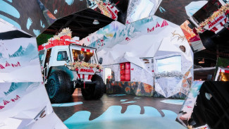 «Новогодняя Россия. Книга сказок»: Ямал представил волшебную экспозицию на выставке в Москве