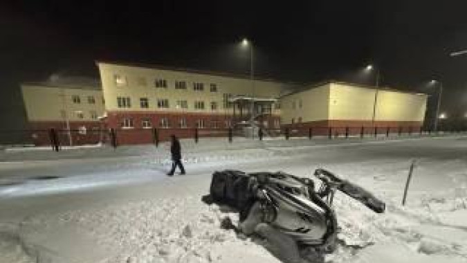 В селе Ныда водитель снегохода погиб в результате опрокидывания