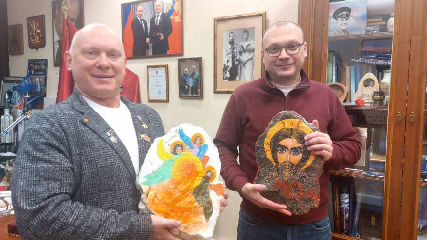 Анна Неркаги передала в Москву бесценные артефакты