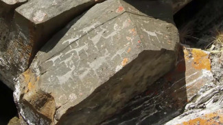Исследователи изготовили цифровой образ петроглифов реки Пегтымель