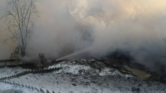 Пожар в Уренгое: сгорел многоквартирный жилой дом