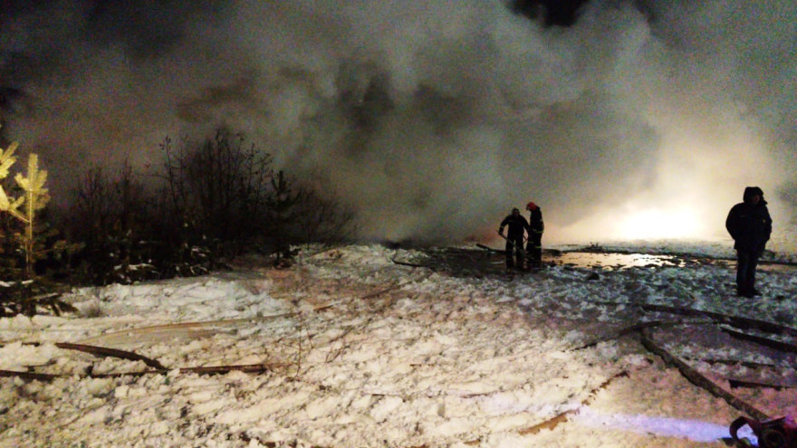 В Муравленко сгорело общежитие