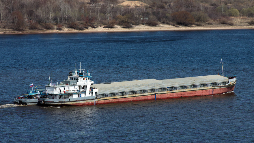 Транспортная прокуратура проверяет безопасность судоходства в связи с затоплением баржи в Обской губе 