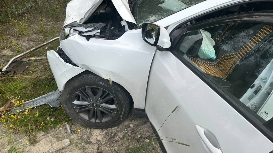 Два человека пострадали при лобовом столкновении автомобилей на трассе Сургут – Салехард