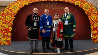 Ямальские хранители ненецких традиций получили награду в Кремлевском дворце