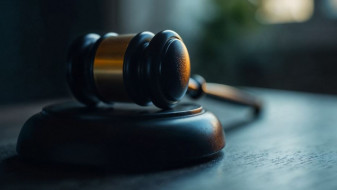 Двое салехардцев отправились в колонию за синтетику