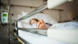 В Салехарде сбитый пьяным водителем младенец госпитализирован с переломом бедра 
