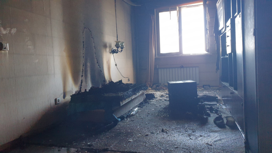 Реанимировать не удалось: в Надыме при пожаре в многоэтажке погиб человек