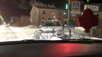 В столице Ямала авария с участием машины сотрудников ДПС (ВИДЕО)