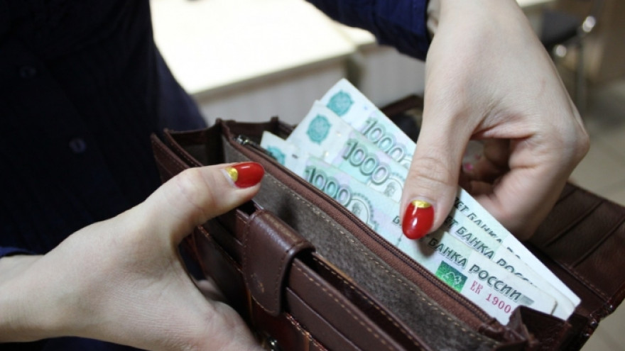 Росстат подсчитал размер средней зарплаты в России