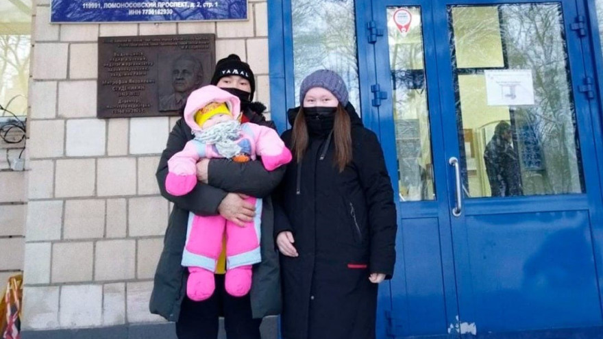 Отказывала почка: московские врачи провели сложную операцию младенцу с Ямала