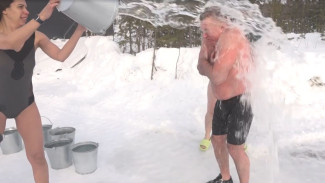 В Ноябрьске в 30-градусный мороз прошёл турнир по силовым шашкам