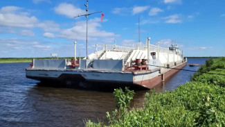 Запасов хватит до весны: на Ямале продолжают завоз топлива