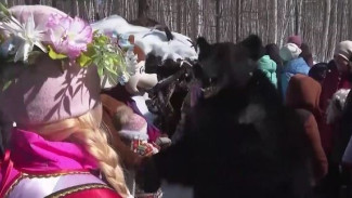 Комоедица, или прощание с зимой: в Хабаровске отпраздновали древнерусскую Масленицу 