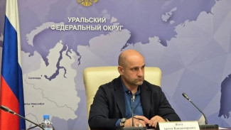Полпред Жога держит на контроле ситуацию с топливом и лесными пожарами на Ямале