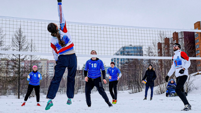 В Новом Уренгое пройдет чемпионат России по волейболу на снегу