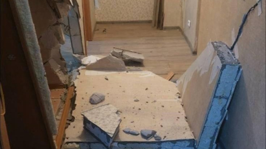 В доме на Тундровой в Новом Уренгое обрушилась стена