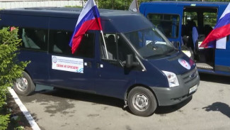 Налоговики Ямала передали два автобуса в зону СВО