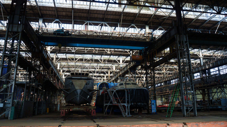 ОСК передает часть акций Хабаровского судостроительного завода региону