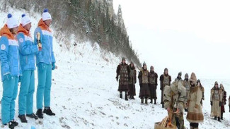 В Якутии у подножия Ленских столбов зажгли огонь Первых зимних игр «Дети Азии»