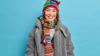 Характер человека по шарфу: что расскажет цвет аксессуара и способ ношения 