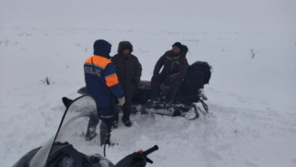 Спасатели помогли сразу 6 ямальцам, попавшим в беду