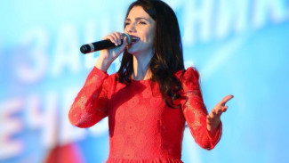 Ямальская певица выступила на Международном молодёжном концерте «Жизнь прекрасна!» в Праге