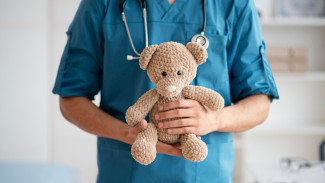 Ямальский противотуберкулезный диспансер дарит детям игрушки
