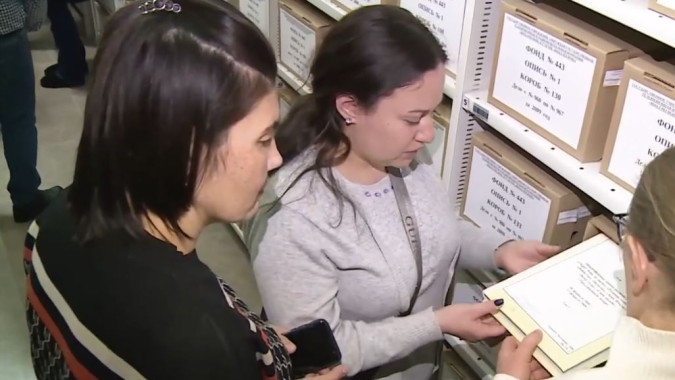 Архивное братство: Ямал делится опытом с Волновахой