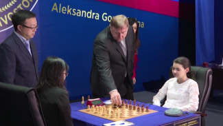 Ямальская шахматистка сыграет 9 партию с китаянкой за звание чемпиона мира 