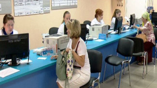 Больница Ноябрьска решила проблему очередей в регистратуре