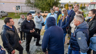 Развитие посёлков: Дмитрий Артюхов пообщался с жителями Правохеттинского и Пангоды
