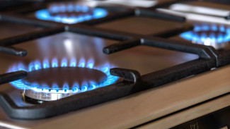 Вынуждены обогревать квартиры с помощью газовых плит: жители Нового Уренгоя жалуются на холод в домах 