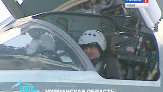На Мурманской земле военные летчики отрабатывали воздушный бой