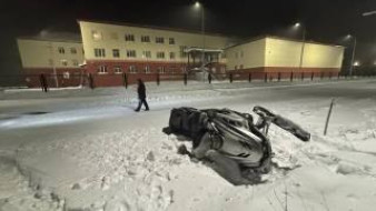 В селе Ныда водитель снегохода погиб в результате опрокидывания