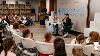 «Ямальские встречи. Дети»: жители Муравленко встретились с юными звездами сцены и кино