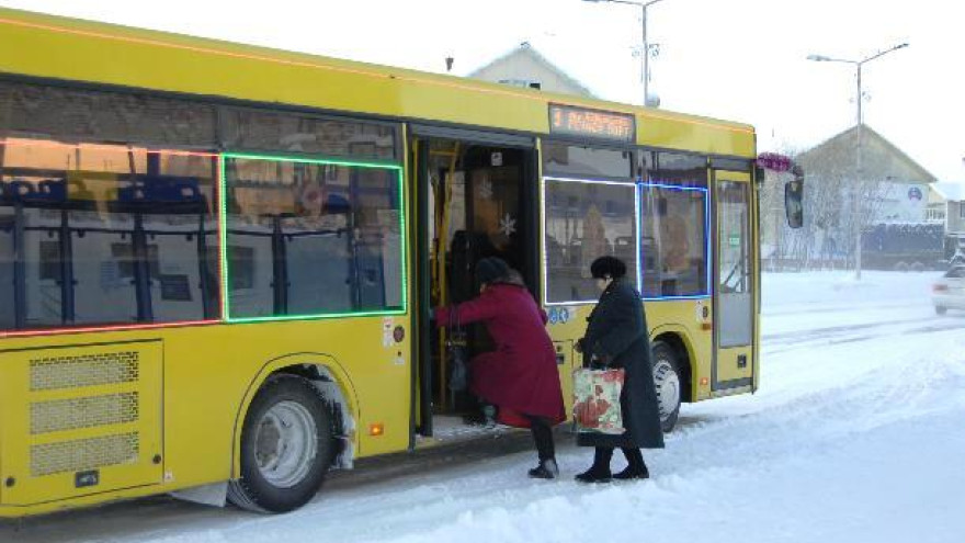 В Салехарде появились две новые автобусные остановки