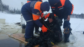 В Пуровском районе спасатели продолжают искать тело мужчины