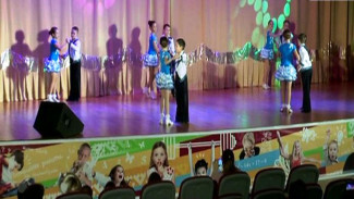 Ученики ноябрьских школ презентовали номера в сольном и коллективном исполнении