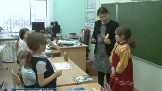 Изучать родной язык Ивана Истомина начнут школьники Шурышкарского района