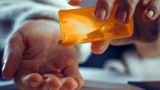 В Ноябрьске малыш попал в реанимацию, наевшись таблетками от давления 