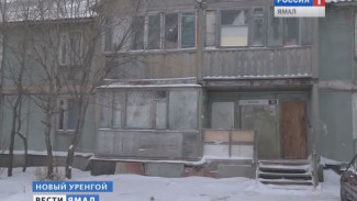 В одном из заброшенных домов Нового Уренгоя обнаружено тело задушенной женщины