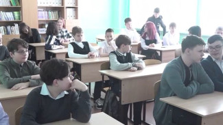В Ноябрьске белгородские школьники уже приступили к учёбе