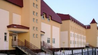 Салехардскую школу оштрафовали за игнорирование требований прокурора